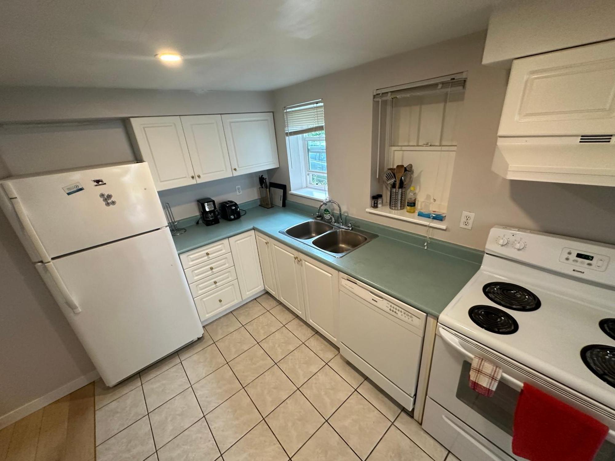 Artistic Apartment Near Downtown Victoria Bagian luar foto