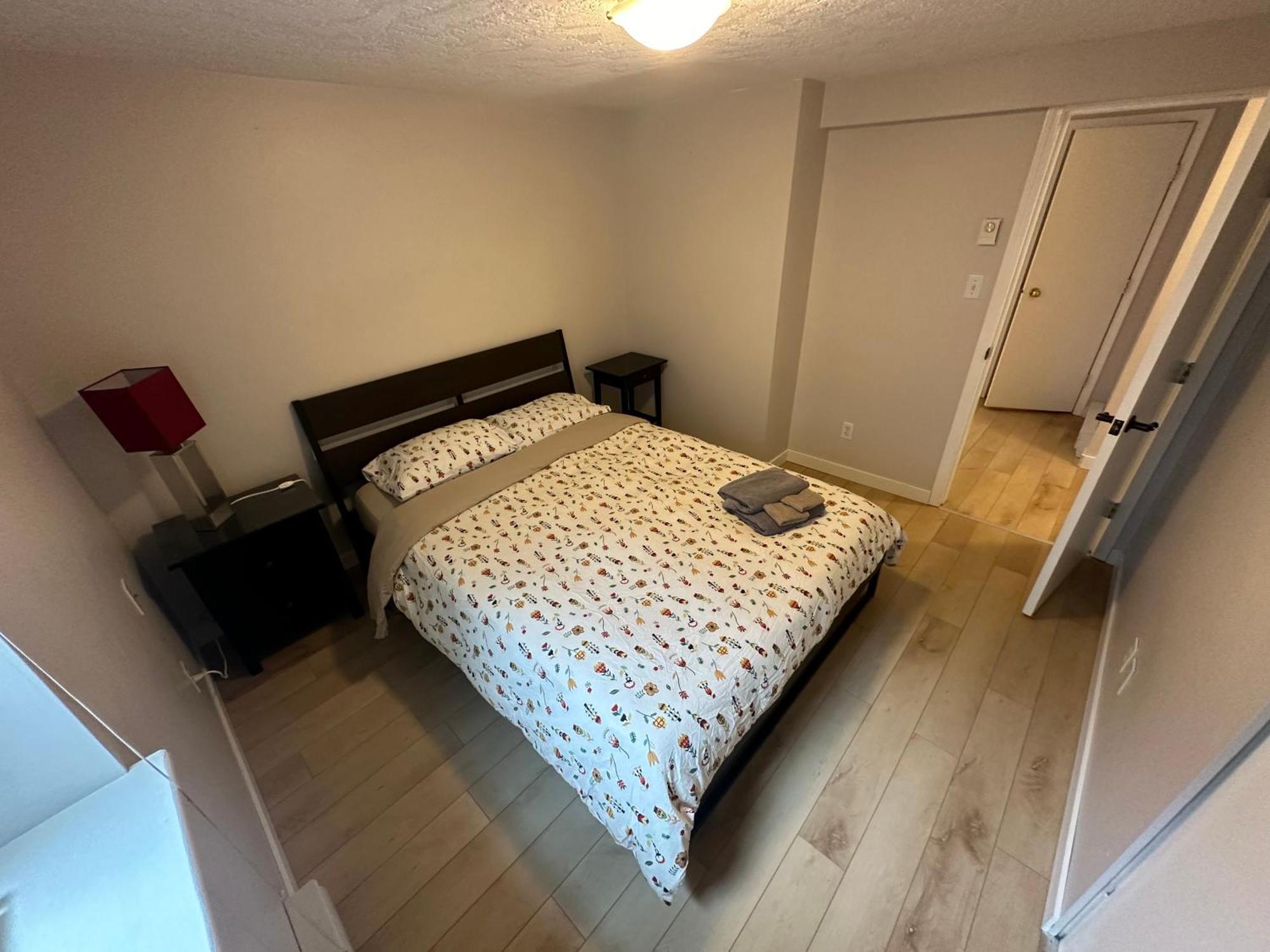 Artistic Apartment Near Downtown Victoria Bagian luar foto